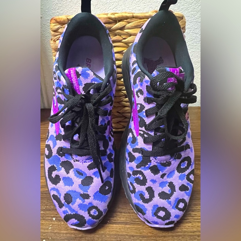 Pre owned Purple/ Black Cheetah BROOKS Women's Revel 5.0 Purp/Blk Running Size:9
